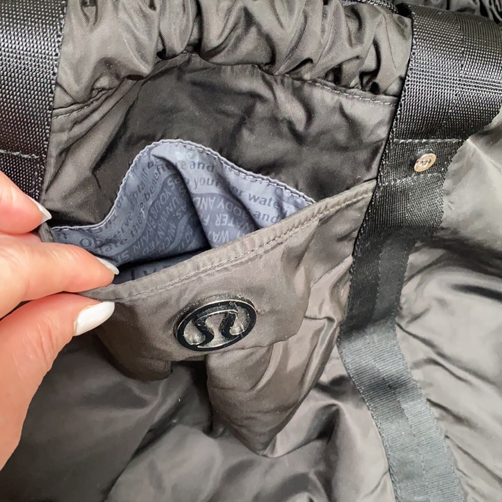Lululemon Athletica Gym Bag - Picture 15 of 16